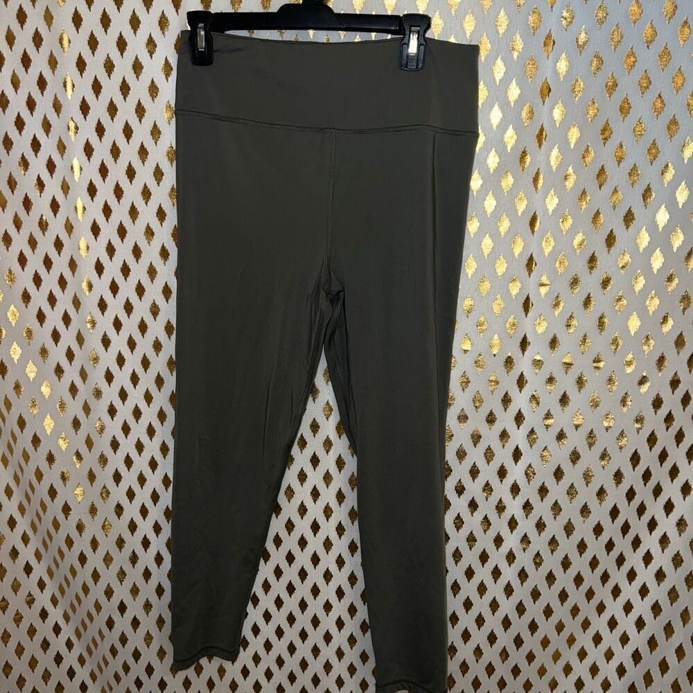 American Eagle lightweight everyday leggings buttery green size XL